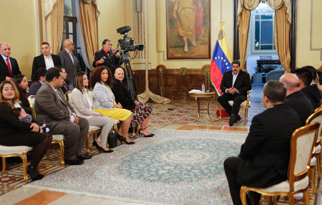 reunión de Nicolás Maduro con los embajadores y cónsules que dejaron Estados Unidos. FOTO/EFE