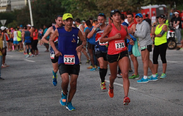 La maratón tiene beneficios para la salud.