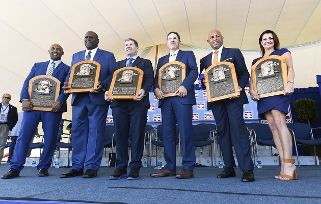 Mariano Rivera junto a los otros integrantes de la clase 2019.