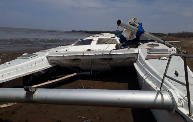 !Tragedia! Niño de 9 años fallece al caerle mástil de un bote en Aguadulce. Foto: Sinaproc.