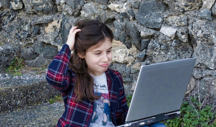 Con el regreso a clases, internet se convierte en una herramienta de información para niños.
