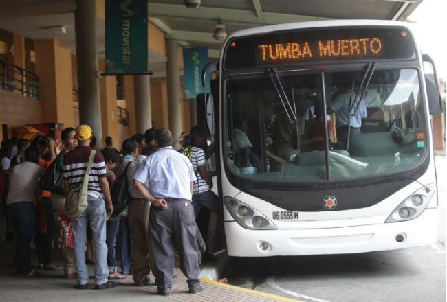 Mi Bus y el Metro de Panamá lograron trasladar el pasado 15 de abril 989,766 pasajeros.