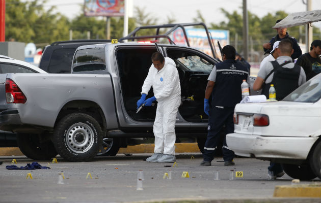 Barroso fue atacado en su domicilio donde recibió tres impactos de bala.