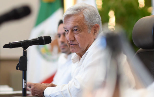 Andrés Manuel López Obrador durante una reunión con gobernadores de Mérida en Yucatán (México). Foto: EFE,