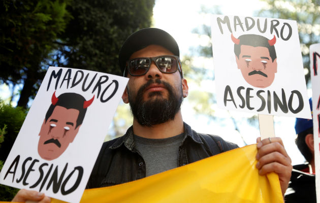 La presencia del líder venezolano estaba programada para la ceremonia de investidura, en el Congreso de la Unión, pero finalmente no pudo asistir porque su vuelo no llegó a tiempo.