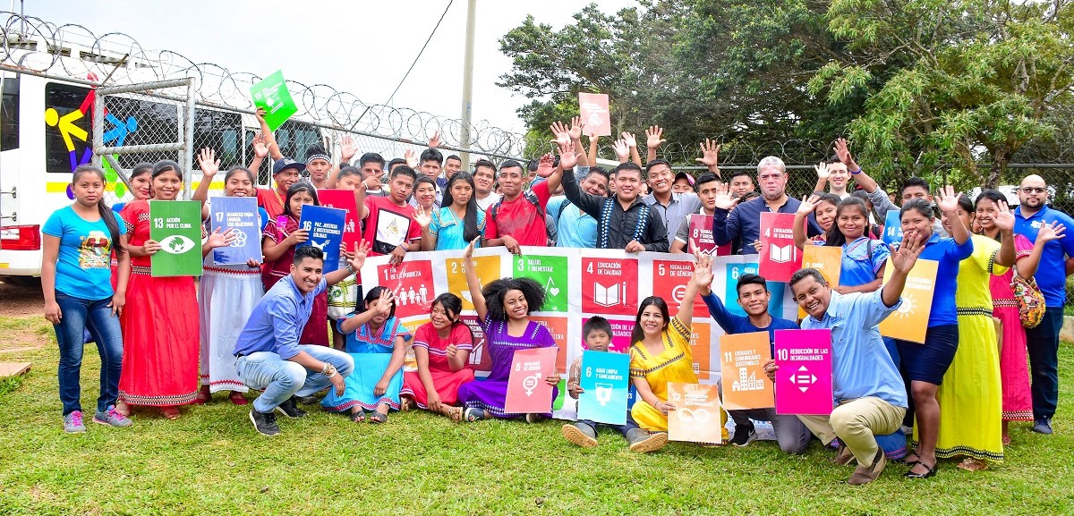 Jóvenes de la comarca Ngäbe Buglé participaron en los talleres de la Red Nacional Juventud ODS (Objetivos de Desarrollo Sostenible). Foto cortesía Mides