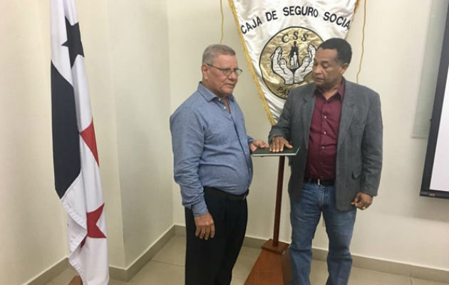 Miguel Edwards (derecha) estará al frente de la junta directiva de la CSS. Foto: CSS