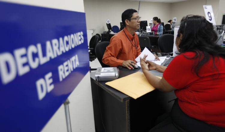 El estudio del Icefi calcula que en 2019 la carga tributaria de Panamá es  de 8.4%. Foto/Archivos