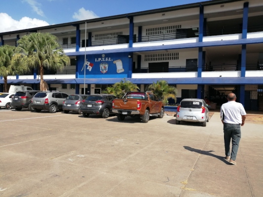 En el Instituto Profesional y Técnico Fernando De Lessep no se ha determinado cuándo levantarán el paro. Foto/Eric Montenegro