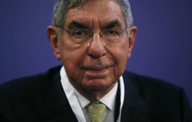 Óscar Arias, expresidente tico y premio Nobel de la Paz. Foto: AP.