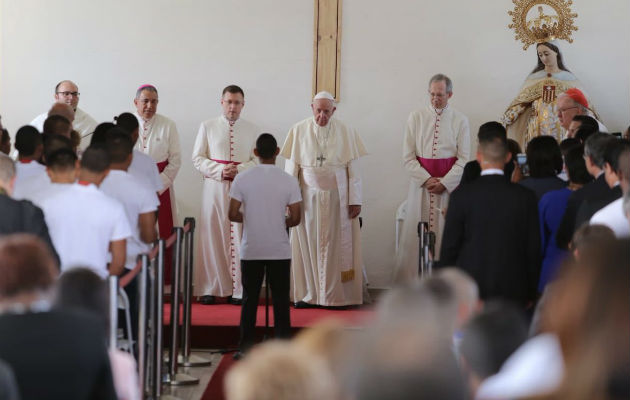 ¡Milagro, juez otorga libertad condicional a menor que habló con el papa Francisco en Las Garzas! Foto: @MinGobPA.