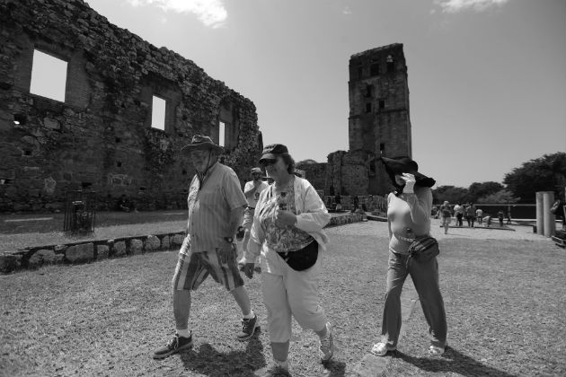 Invertir recursos en proyectos público privados, que nos permitan, por ejemplo, la reconstrucción de la ciudadela de Panamá La Vieja, por etapas,  con un galeón a sus orillas que se convierta en el restaurante más icónico de Panamá. Foto: Archivo. Epasa.