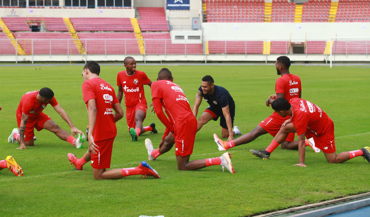 El equipo nacional se mantiene entrenando de lunes a sábado. Foto Anayansi Gamez