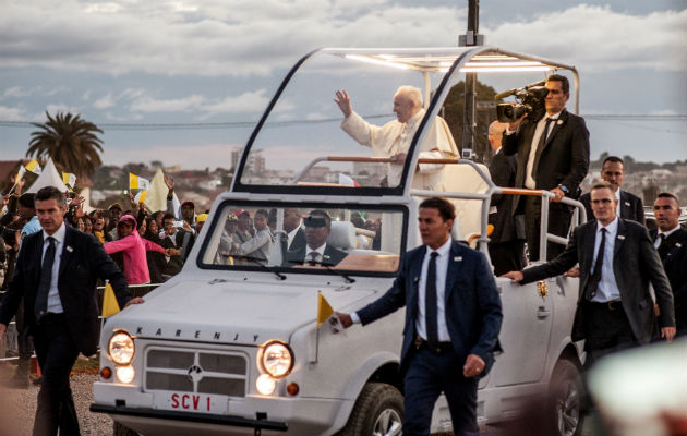 En su homilía de hoy, el papa lanzó un mensaje a los católicos de todo el mundo al explicar