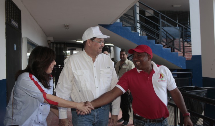 En su primaria, el Partido Alianza eligió a José Domingo Arias como candidato presidencial. Víctor Arosemena