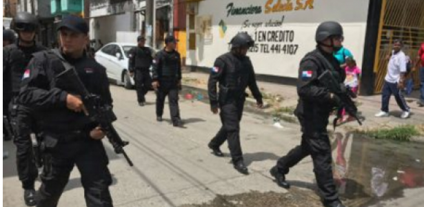 Unidades de la Policía Nacional intensifican acciones para combatir la delincuencia.