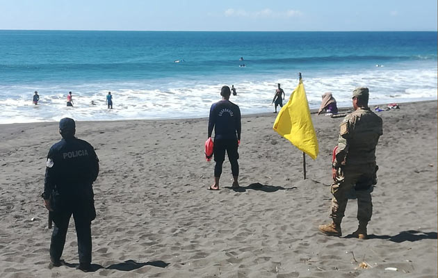 Ampliaron las medidas de seguridad en la playas del país. Foto/José Vásquez