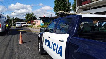 Agentes de la DIJ pasaban por la zona cuando un hombre disparó contra otro en Santa Marta. Foto: Policía Nacional.