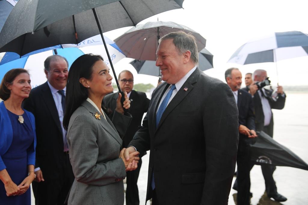 Mike Pompeo llega a Panamá y se reúne con el presidente Juan Carlos Varela. Foto: Cancillería de Panamá.