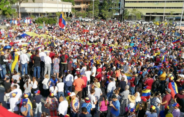 Masiva concentración de  Venezolanos en Panamá. Foto/Andreína Chacín