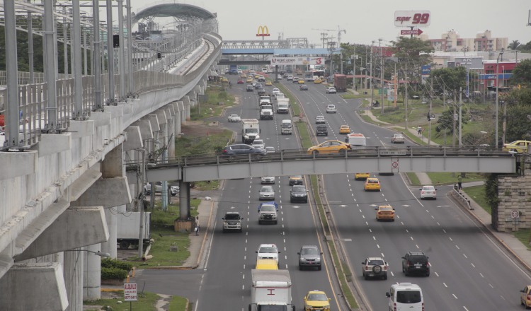 Odebrecht y FCC también construye la Línea 2 del Metro. Archivo