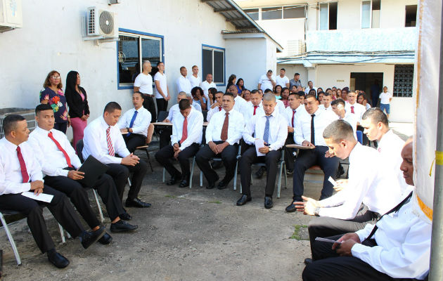 De los 22 reclusos 10 se graduaron de primaria y 12 de premedia.