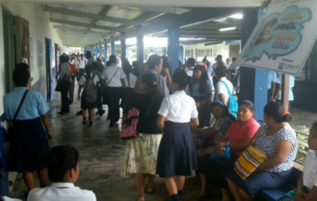 Los padres deben matricular a los estudiantes. Foto: Panamá América