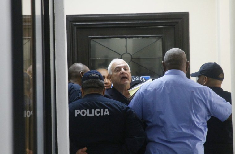 Tribunal de Juicio Oral analiza si le da libertad al expresidente Ricardo Martinelli. Foto: Panamá América.