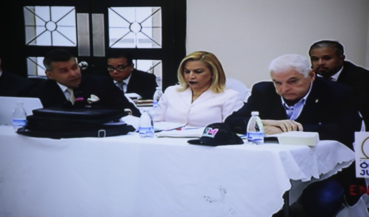 El abogado Sidney Sittón responde a las objeciones presentadas por la fiscalía a sus pruebas. Foto/Víctor Arosemena