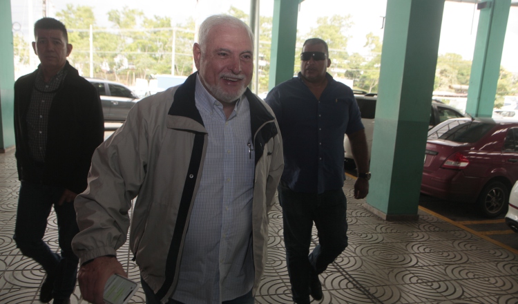 Ricardo Martinelli Berrocal a su llegada al Sistema Penal Acusatorio, en plaza Ágora. Foto de Víctor Arosemena