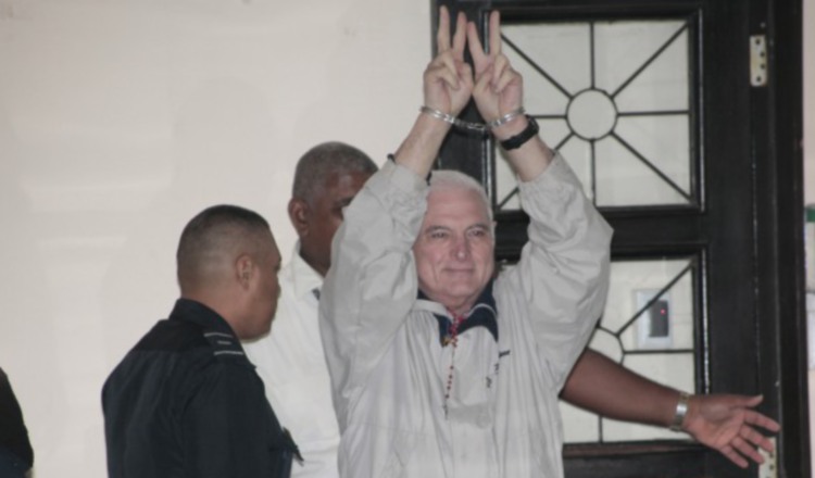 Todo proceso médico de Ricardo Martinelli conlleva una lista de exigencias por parte de las autoridades. Foto: Panamá América