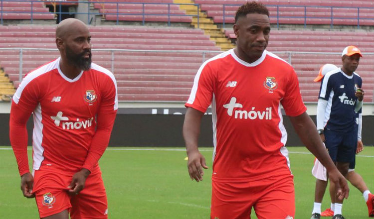 Felipe Baloy y Luis Tejada en los entrenamientos en el Rommel Fernández.