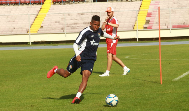 César Blackman se incorporó a los entrenamientos del equipo panameño. Foto: Anayansi Gamez.