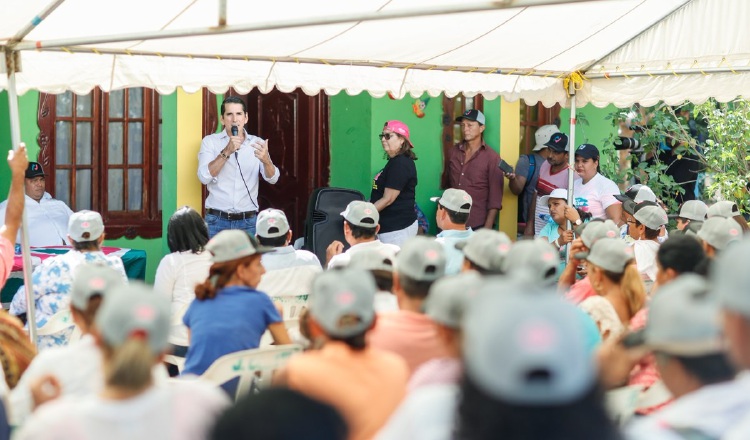 Rómulo Roux calificó los comentarios de Lombana como 