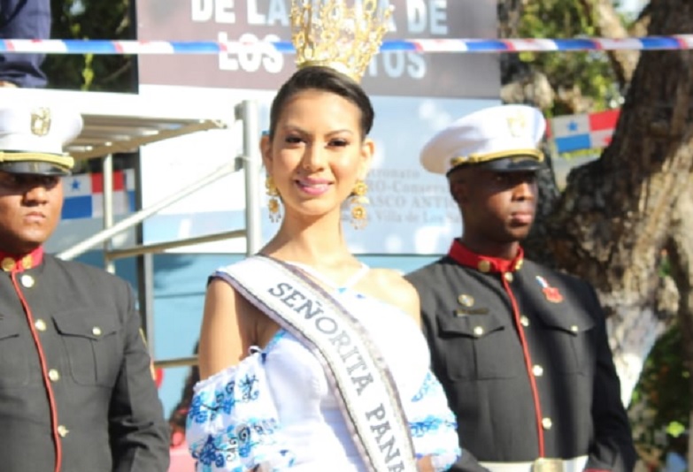 La señorita Panamá 2018, Rosa Iveth Montezuma se pasea por las calles de la Villa de Los Santos. Foto: Tomada de Instagram