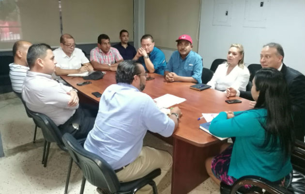 Reunión con directivos de SACH. Foto: José Vásquez.