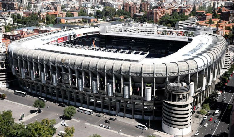 Santiago Bernabéu albergaría la final de la Copa Libertadores entre River Plate y Boca Jrs Foto EFE