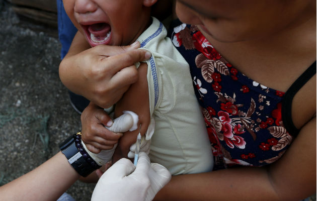 La mayoría de las víctimas son niños sin vacunar, Foto: AP.