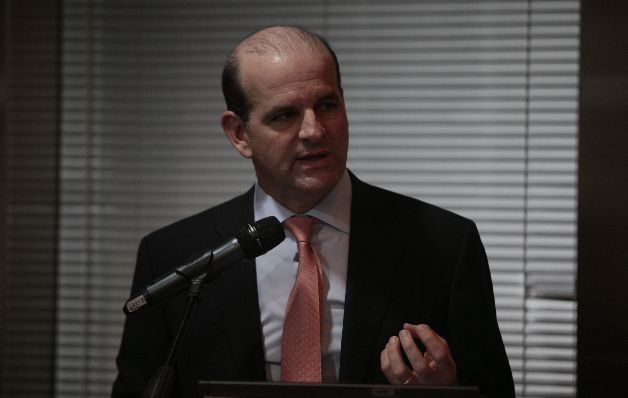 El gerente de Tocumen S.A., Joseph Fidanque, desde que asumió el cargo, ha estado en el ojo de la tormenta por contrataciones pocos transparentes. / Archivo