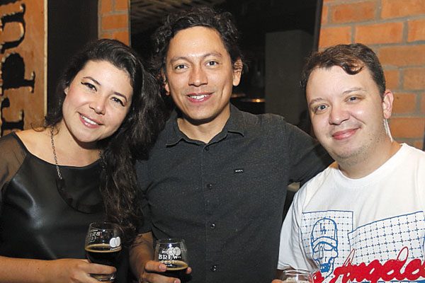 6.  Camila Bermal, Alexander Wtges y  Beto Iglesias.