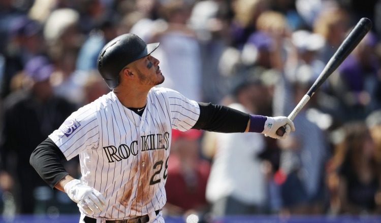 Nolan Arenado sonó dos jonrones. /Foto AP