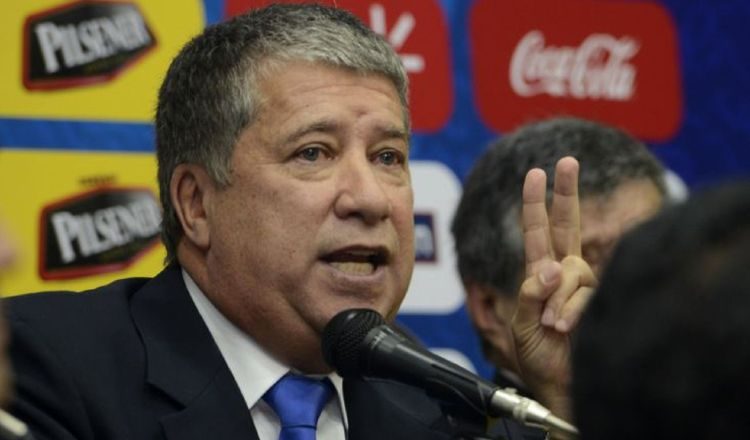 Hernán "El Bolillo" Gómez dirigió a Panamá y ahora volvió a estar al frente de Ecuador. /Foto EFE