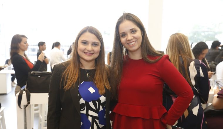 4. Giselle Pitti y Katherine Bradvica.