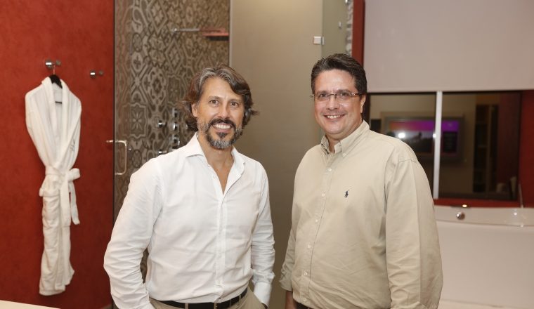 2. Fausto González y Antonio Guevara.