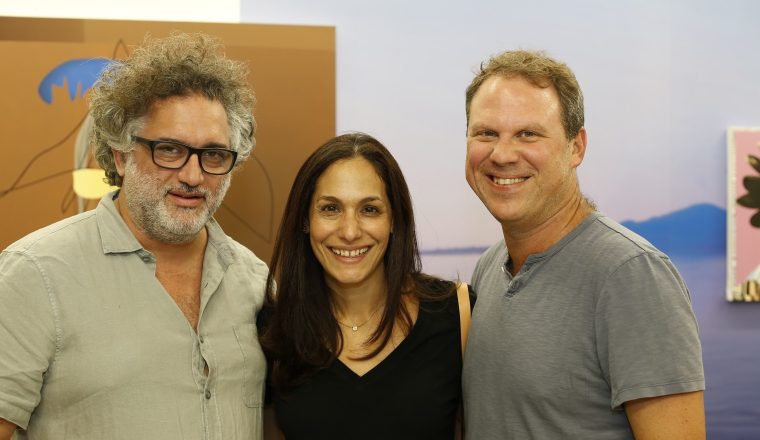 2.  Abner Bemain, Perla Yohros y Ramón Yohros. 