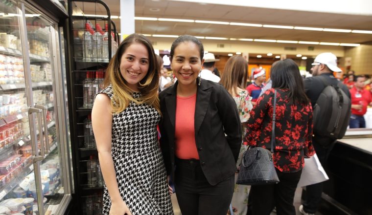 4.   Carmen Villarreal e Ilka Morán.