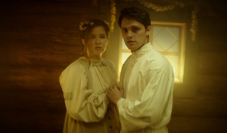 La sirena en realidad es un espíritu oscuro muerto injustamente.  