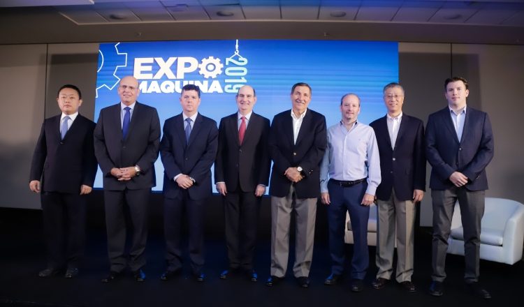 1. Jian Wang, Mario López, Adolfo Icaza, Augusto S. Boyd, Felipe Chapman, José Roberto Quijano, Wei Quianq y Augusto Boyd.