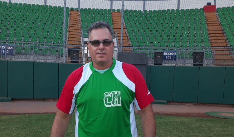 Lenín Picota asume el reto de revalidar el título en la tropa chiricana. José Vásquez