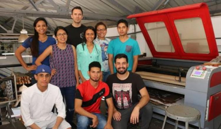 Estudiantes de las tres universidades.  Cortesía